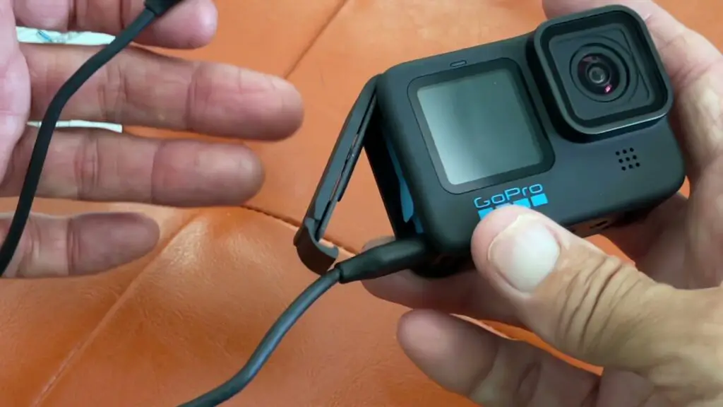 How to charge GoPro 10
